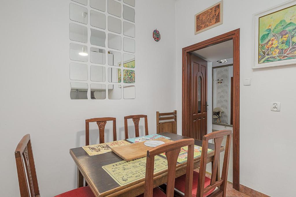 Appartement Rynek Nowego Miasta 27 By Nyx Warschau